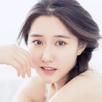 清新脱俗美女写头像图片第1张