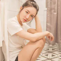 清纯美女浴室写图片头像第1张