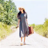 清新草帽女生头像第1张