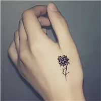 个性纹身图案女头像第1张