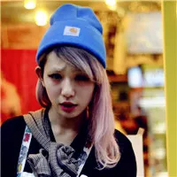 韩版漂亮原宿风女生头像街拍第1张