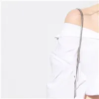 白衬衫女生头像第1张