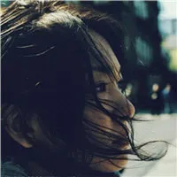 伤感女生头像背影侧面转身的第1张