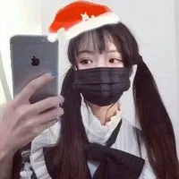戴圣诞帽的头像女第1张