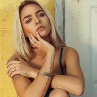 超拽纹身美女头像第1张