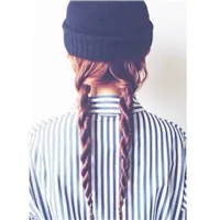 扎两边的女生头像第1张