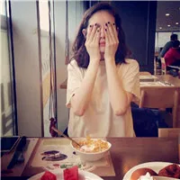 韩系女生头像长发第1张