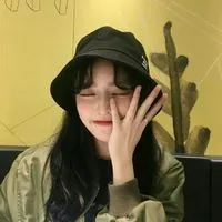 快手小清新萌妹子头像第1张