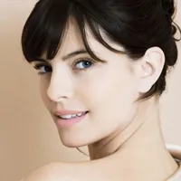 微笑头像女第1张