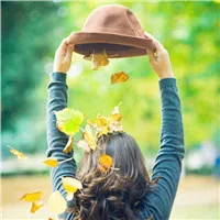 森系清新美女头像第1张