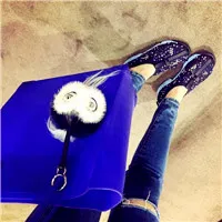 纵容的任性的随意的美女头像第1张