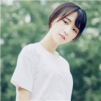 夏日清纯美女图片清新头像第1张
