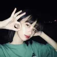 有意境有内涵的女生头像第1张