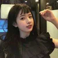 经典大方的女生头像第1张