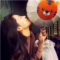 伤感意境女生头像第1张