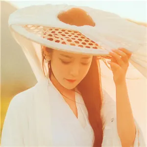 唯美伤感冷淡女生头像第1张