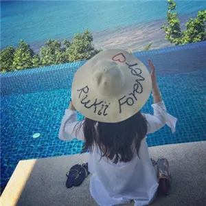 唯美头像女生背影伤感一个人第1张