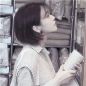 qq头像女生侧脸小清新第1张