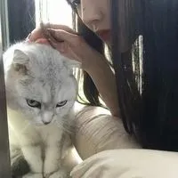 表情冷酷的女照片头像女生霸气十足社会超拽第1张