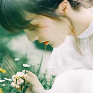 闭眼美女头像第1张