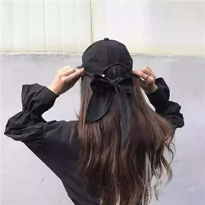 2018微信唯美头像女生背影伤感第1张