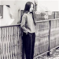 伤感头像女生第1张