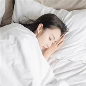 白皙靓丽的美女头像第1张