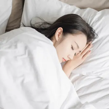 白皙靓丽的青春美少女迷人美女头像图片第1张