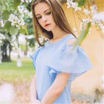 清新女生头像第1张