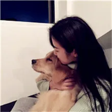 可爱抱猫卖萌美女头像第1张