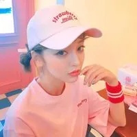 可爱清新女生头像第1张