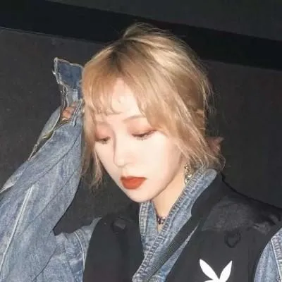 好看的女生微博头像第1张