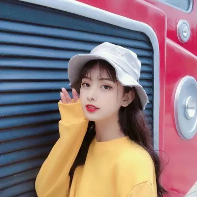 2019好看的小清新女生头像第1张