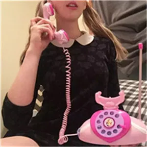 没有头女生半身头像第1张