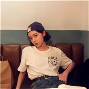 2019时尚短发女头像第1张