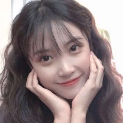 女生微信头像简单好看的图片2019款可爱大方阳光的第1张