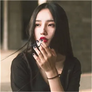 伤感超拽抽烟女生头像第1张