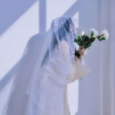 女生高贵大气的头像第1张