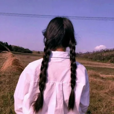 女生唯美意境头像高清第1张