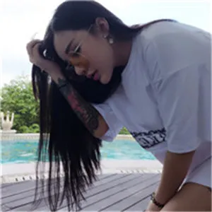 超拽的女生头像第1张