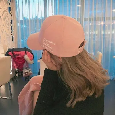 清新的美女头像第1张