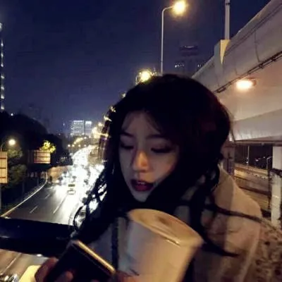 微信气质女神头像第1张