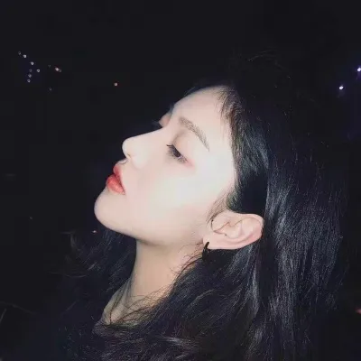 2019最新微信头像女生好看个性全部是美女第1张