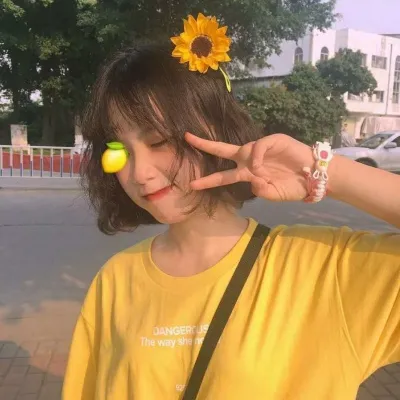 2019可爱的女生头像近距离拍的第1张