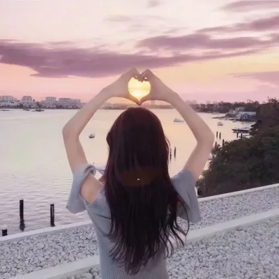 微信女生背影头像高清第1张