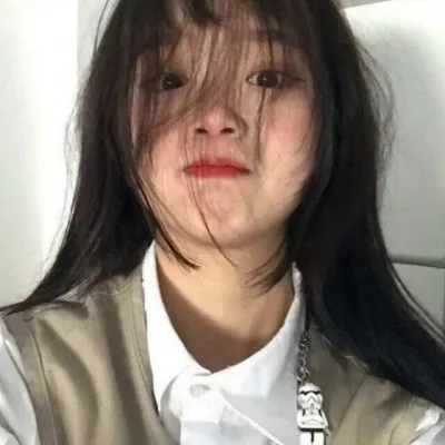 甜美气质美女头像第1张