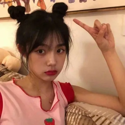 独特美女头像第1张