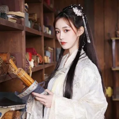 女生头像古风真人头像第1张
