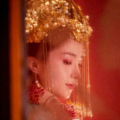 古风红嫁衣女生头像第1张