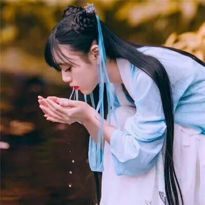 女生古风头像唯美图片第1张